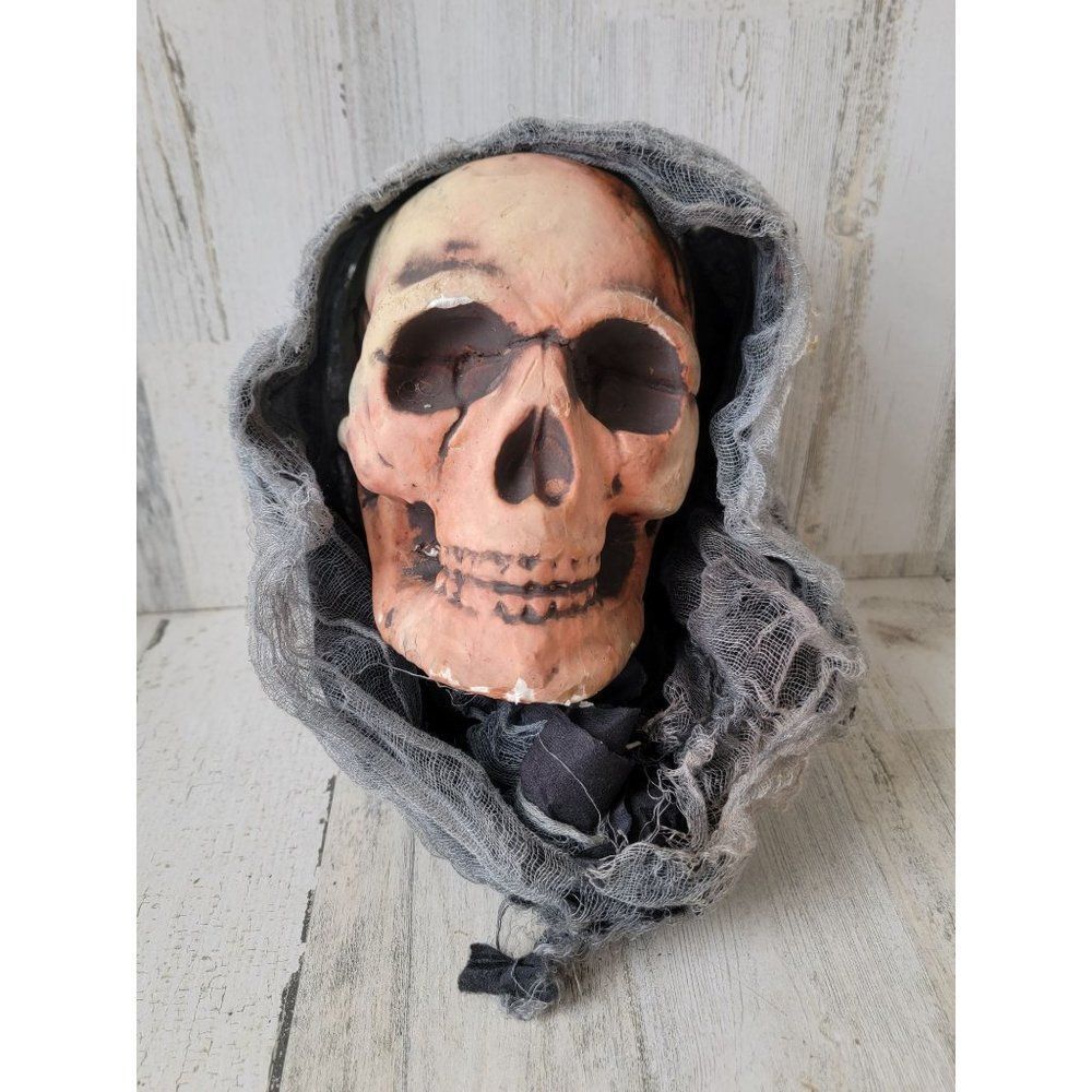 Styrofoam AS IS grim reaper hanging head skeleton red Halloween prop decor